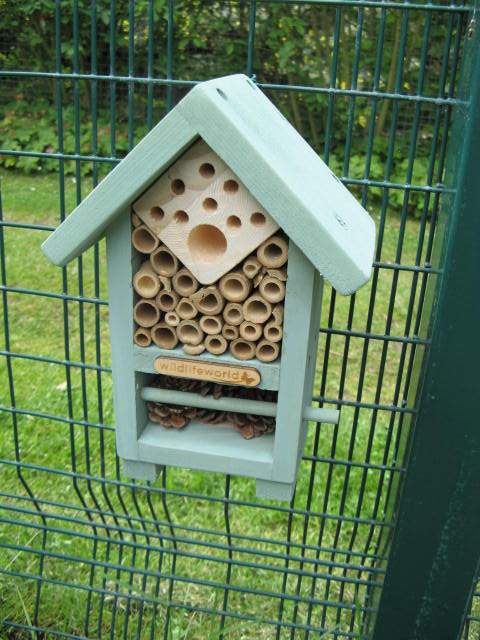 RSPB bee and bug home