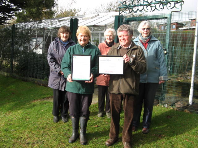 IYN certificates and garden team 2014